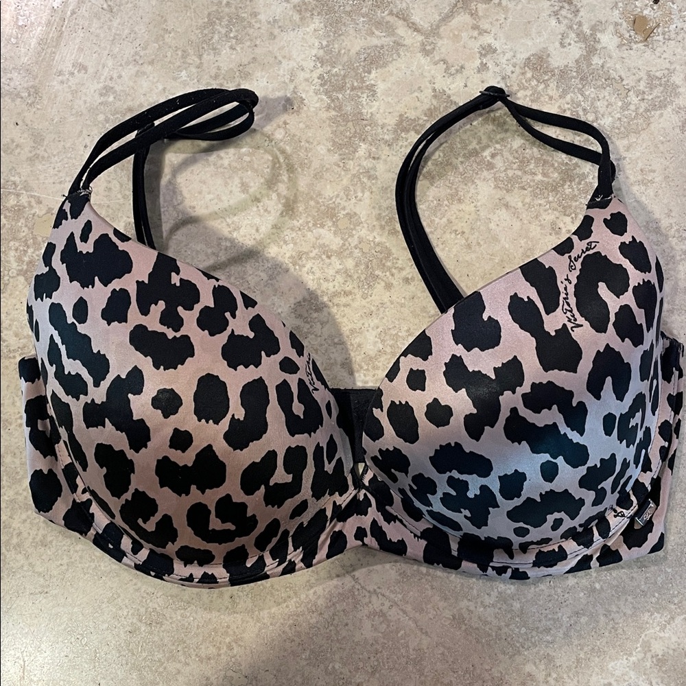 32DD Victorias Secret Very Sexy Leopard Lightly Lined Plunge‎ Bra